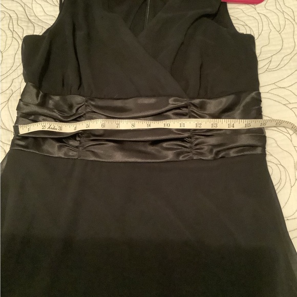 Black chiffon dress - Picture 3 of 4